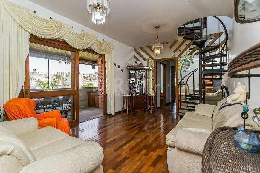 Imagem Cobertura para Venda - 172.13m², 2 dormitórios, sendo 1 suites, 2 vagas - Partenon