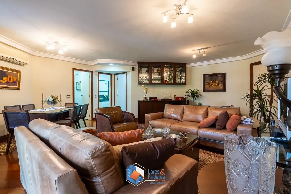 Imagem Apartamento para venda em Moema com 3 quartos, sendo 1 suíte, 120m²