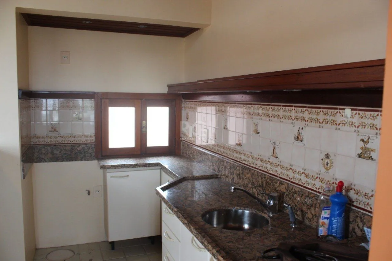 Imagem Casa Condominio para Venda - 379.23m², 4 dormitórios, sendo 1 suites, 2 vagas - Menino Deus