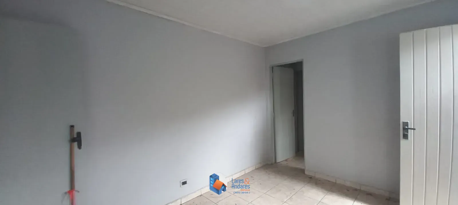 Imagem Casa à venda com terreno grande (serve tanto como residencial quanto comercial), Vila Constança, São Paulo, SP