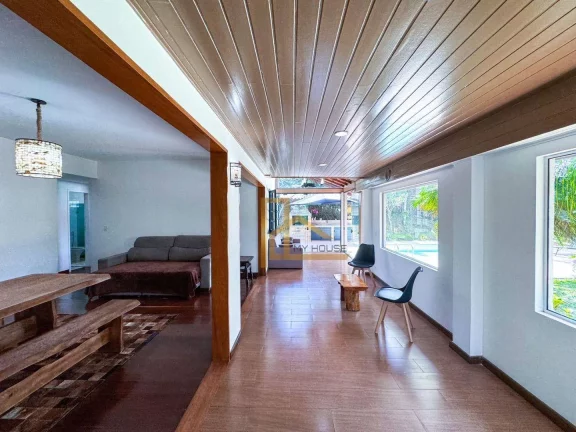 Imagem Casa com 5 dormitórios e lazer privativo à venda na Região do Green Valley em Albuquerque - Teresópolis/RJ