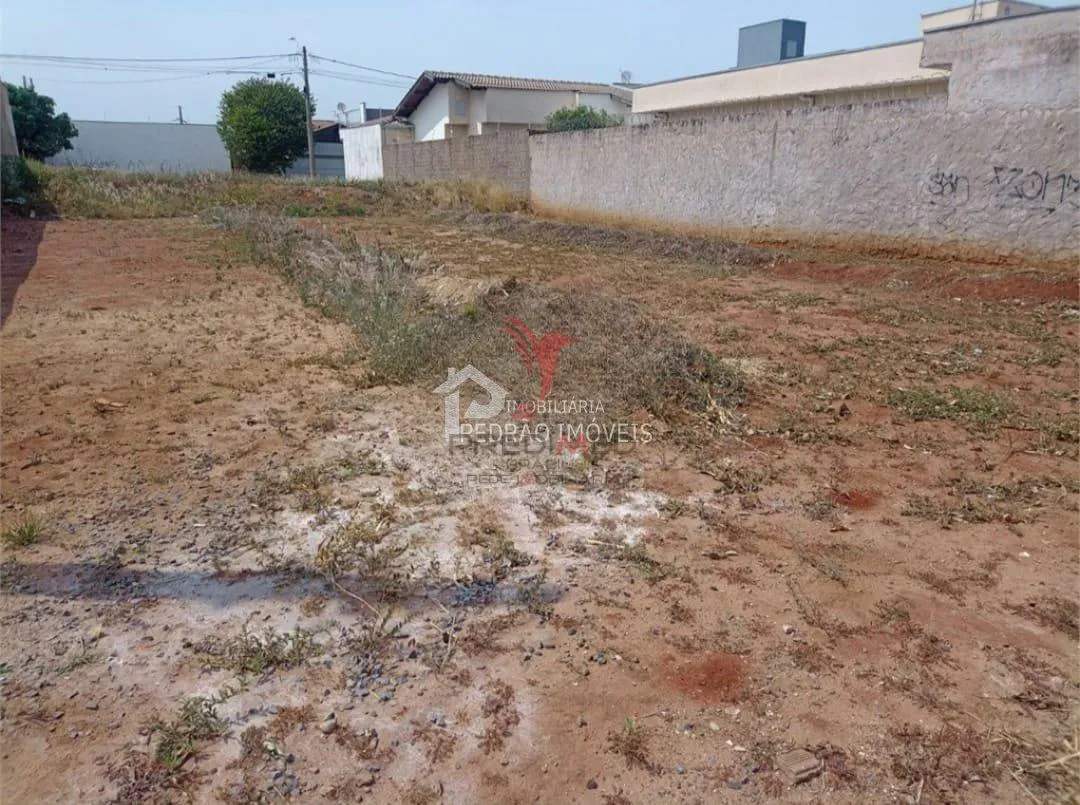 Imagem Lote/Terreno de 288m² no bairro Jardim Santa Lúcia, em Lençóis Paulista