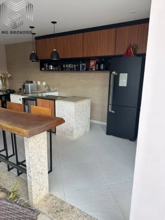 Imagem Casa de Luxo em Condomínio no Recreio dos Bandeirantes com 4 Suítes e 450m² - Rio de Janeiro-RJ