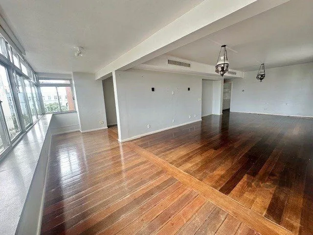 Imagem Excelente Apartamento Para Comprar Próximo ao Hospital Moinhos de Vento com 196 m² privativos