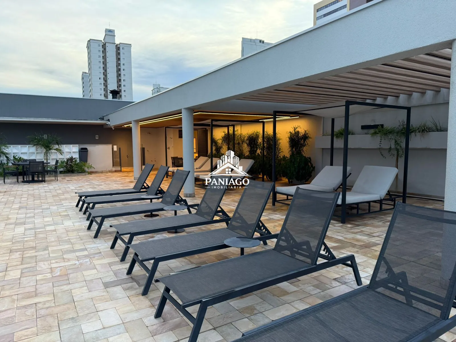 Imagem Apartamento à venda no Edifício Vox Plaenge | Porteira Fechada | 03 Suítes