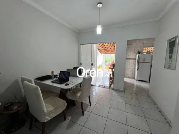 Imagem Casa à venda, 110 m² por R$ 640.000,00 - Jardim Europa - Goiânia/GO