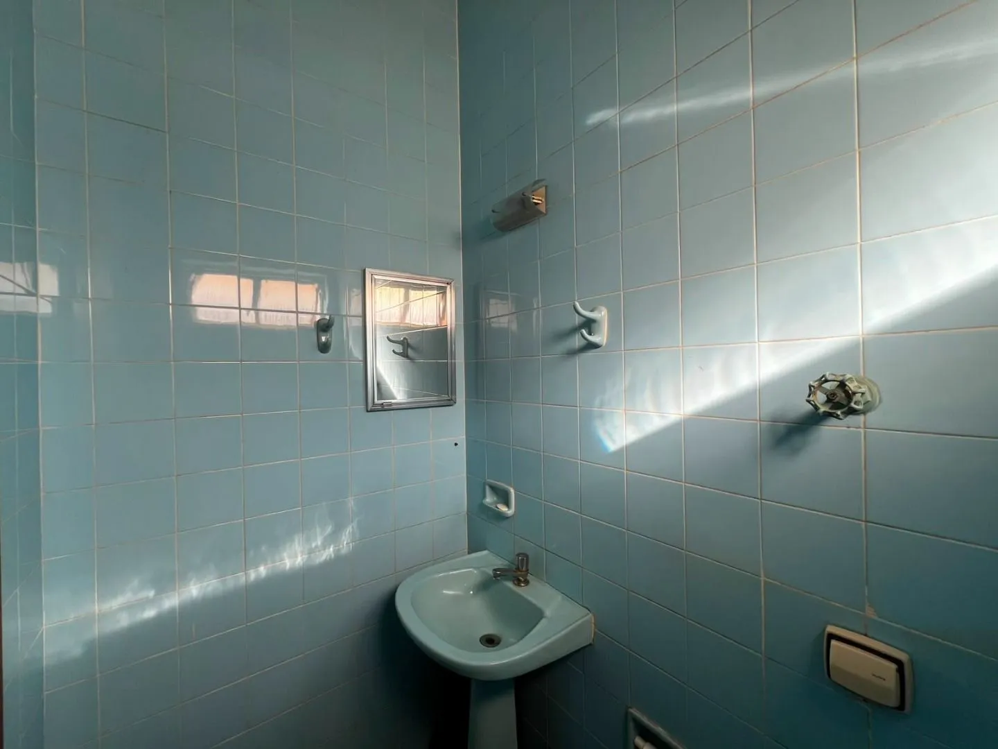 Imagem Sala à venda, 19 m² por R$ 79.000,00 - Centro - Patos de Minas/MG
