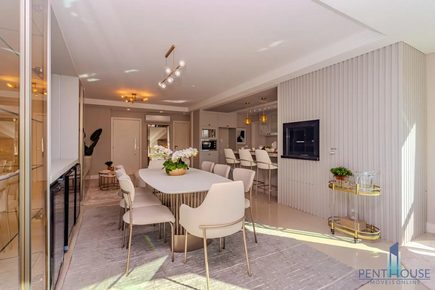 Imagem Apartamento Zona Central para Venda em Balneário Camboriú, CENTRO, 3 dormitórios, 3 suítes, 4 banheiros, 3 vagas