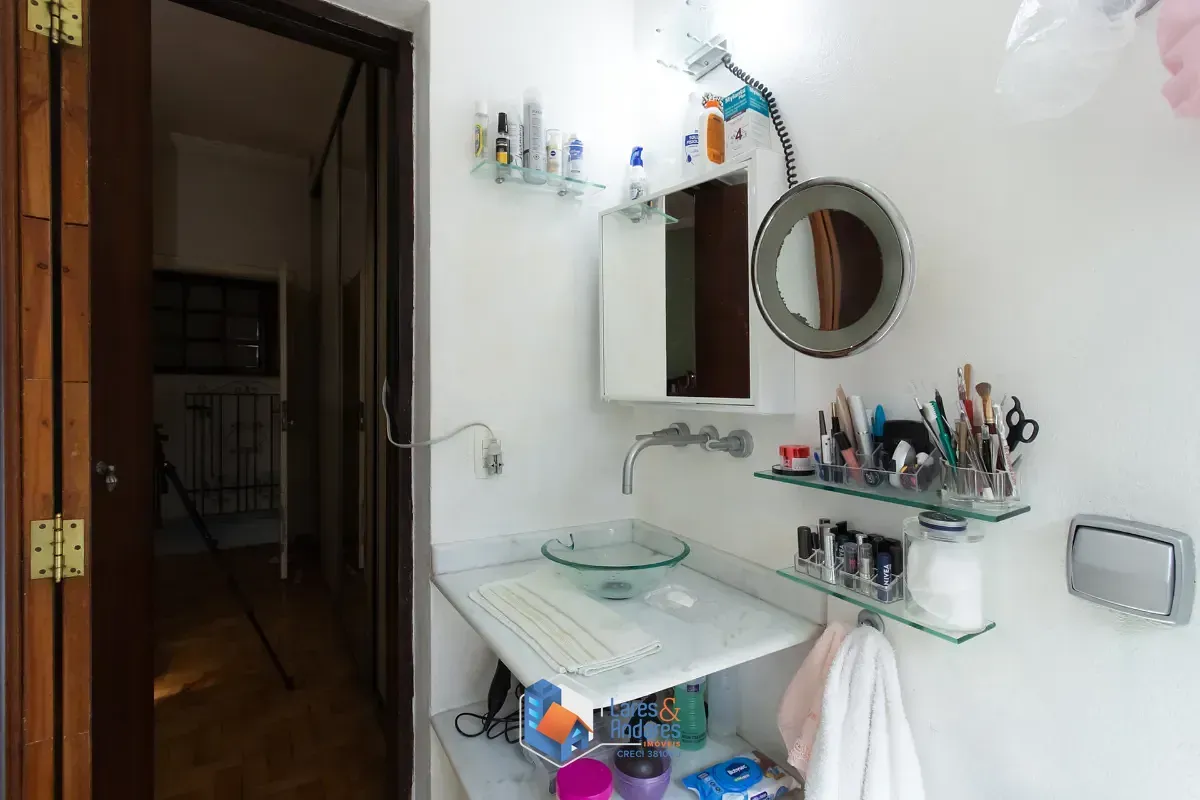 Imagem Casa para venda em Planalto Paulista com 3 quartos, sendo 2 suítes, 283m²