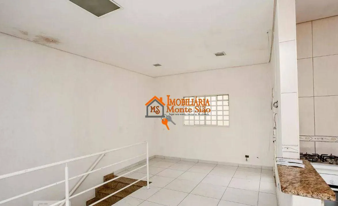 Imagem Sobrado com 3 dormitórios para alugar, 300 m² por R$ 6.272,00/mês - Macedo - Guarulhos/SP