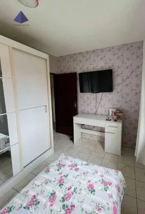 Imagem Casa com 3 dormitórios à venda, 160 m² por R$ 430.000,00 - Jardim Nova Cidade - Guarulhos/SP