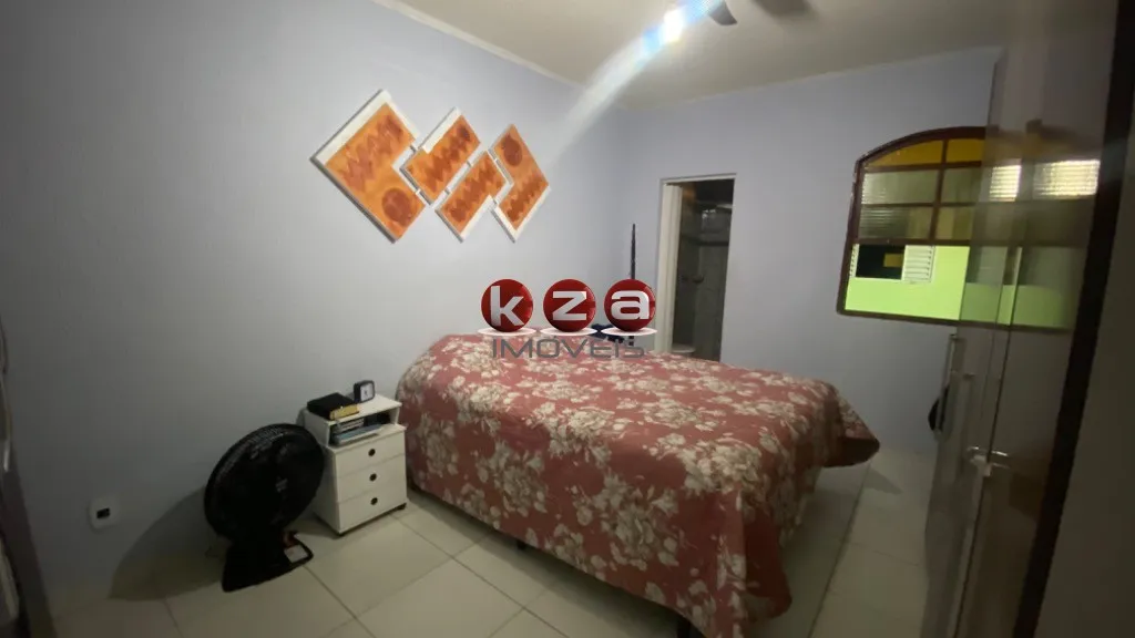 Imagem Imperdível oportunidade: Casa à venda em Valinhos-SP, bairro Jardim Santo Antônio! 2 quartos, 1 suíte, 1 sala, 3 banheiros, 3 vagas de garagem, 163 m².
