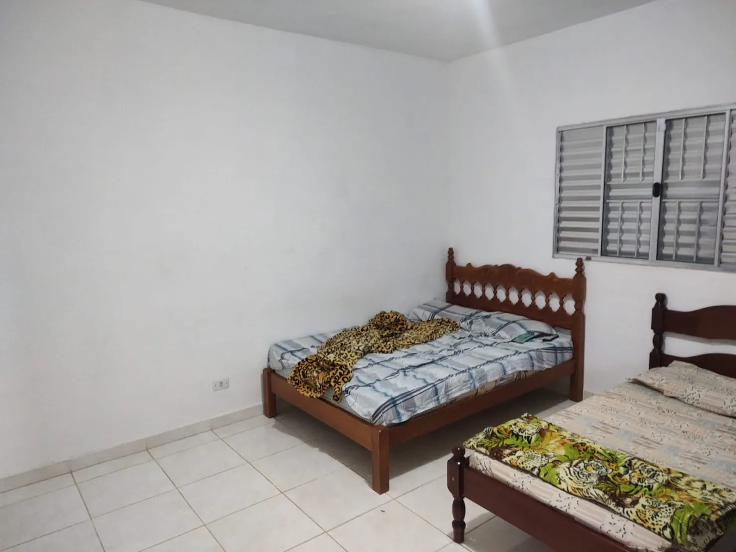 Imagem Chácara à venda 1 Quarto, 1 Suite, 6 Vagas, 3000M², Chácara São Félix, Taubaté - SP