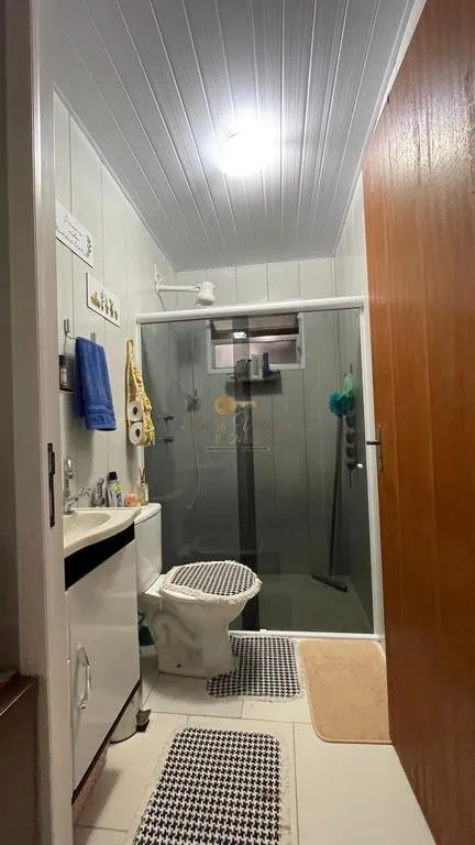 Imagem Casa em Condomínio para Venda em Teresópolis / RJ no bairro Granja Florestal