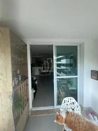Imagem Excelente apartamento reformado com três quartos varanda a venda em Alphaville l