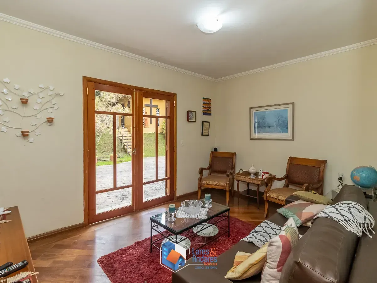Imagem Casa no condomínio Chácara Vale do Rio Cotia para venda com 4 quartos, sendo 1 suíte, 336m²