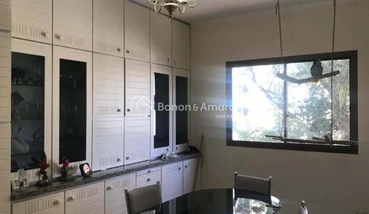 Imagem Apartamento a venda no bairro Cambuí em Campinas.
Localizado em rua tranquila e arborizada no miolo...