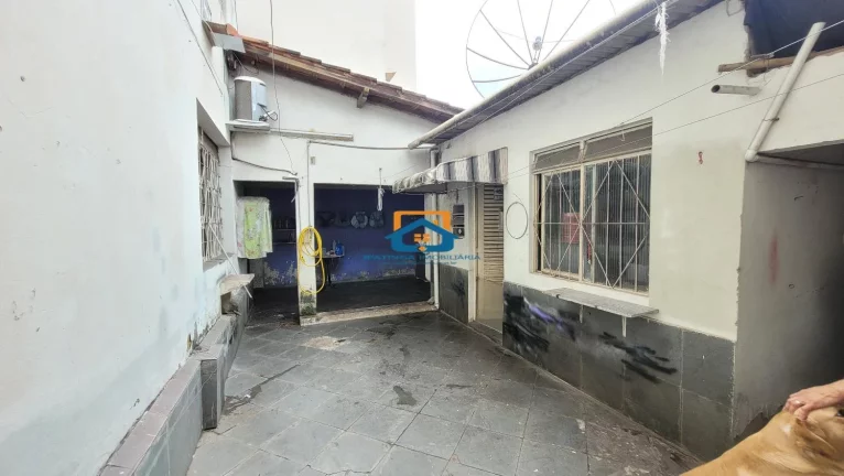 Imagem Casa a venda próximo ao hospital no bairro imbaúbas.