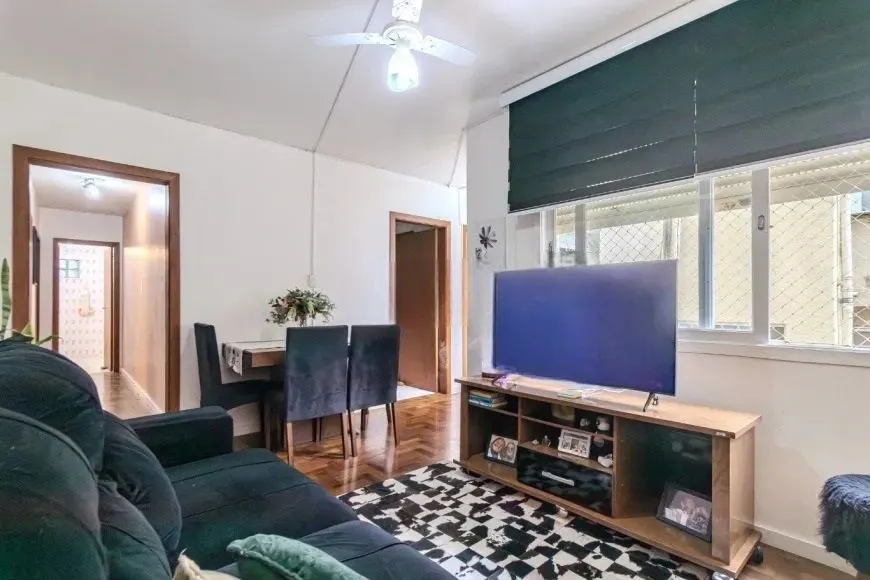 Imagem Apartamento de 3 Dormitórios com Garagem à Venda no Rio Branco, Próximo à Redenção
