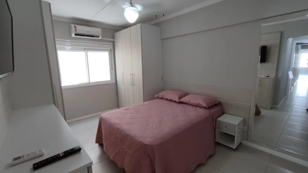 Imagem Apartamento 3 Dormitórios - Bairro Navegantes