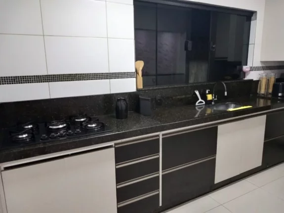 Imagem Sobrado com 3 dormitórios à venda, 190 m² por R$ 750.000,00 - Jardim Quaresmeira - Suzano/SP