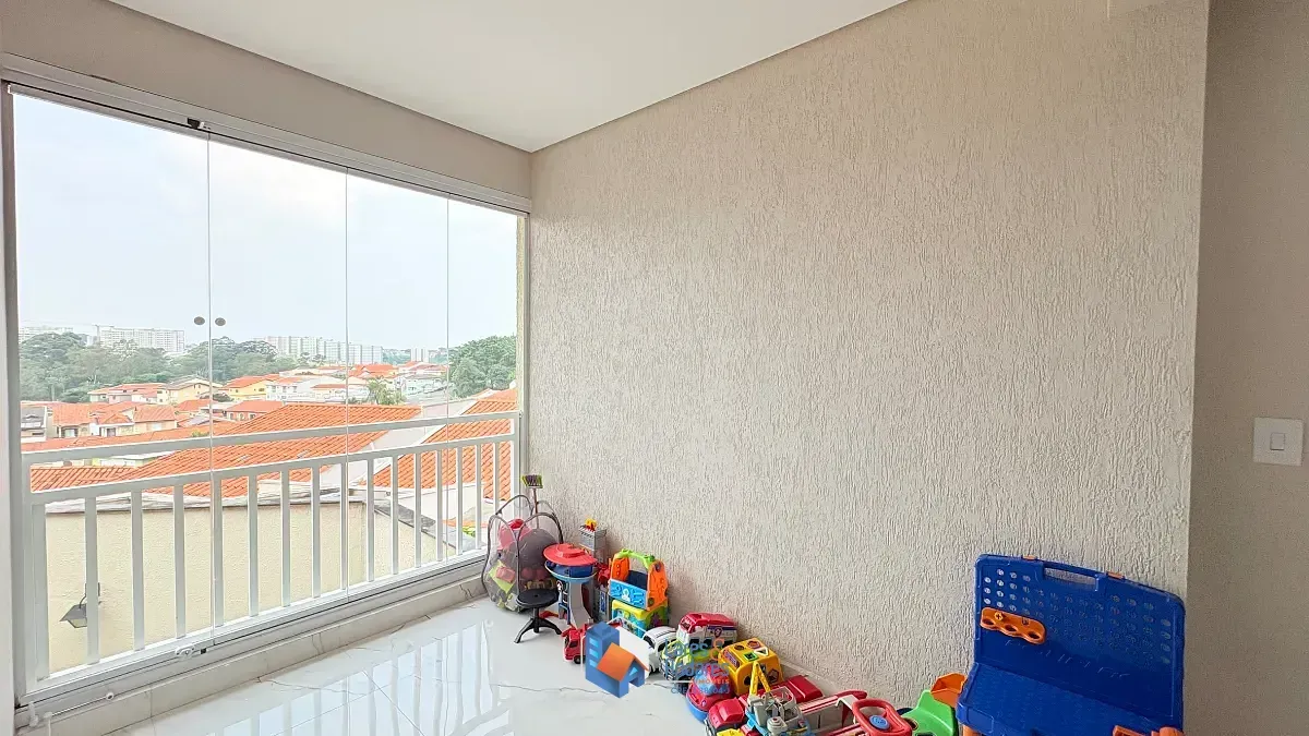 Imagem Sobrado para venda em Jardim Regina com 2 quartos, sendo 2 suítes, 114m²