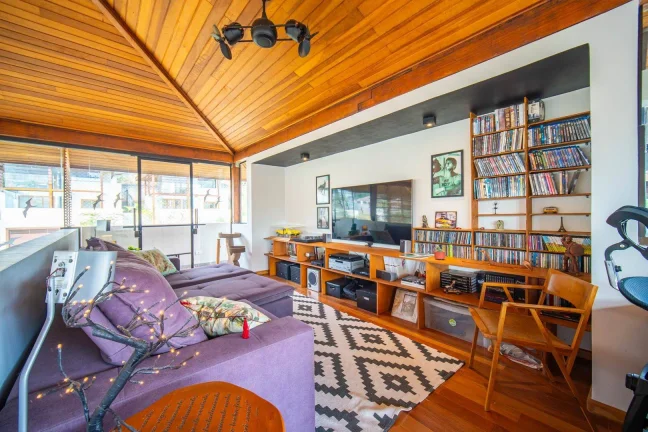 Imagem Casa 2 quartos à venda, 175 m² por R$ 1.395.000 - Granja Viana - Fazendinha - Km 23 - Carapicuíba/SP