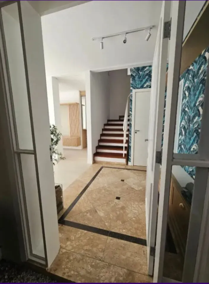 Imagem CASA DE CONDOMINIO PRÓXIMO AO HOSP ALBERT EINSTEIN - 3 QUARTOS POR 3.600.000!!! 350M²