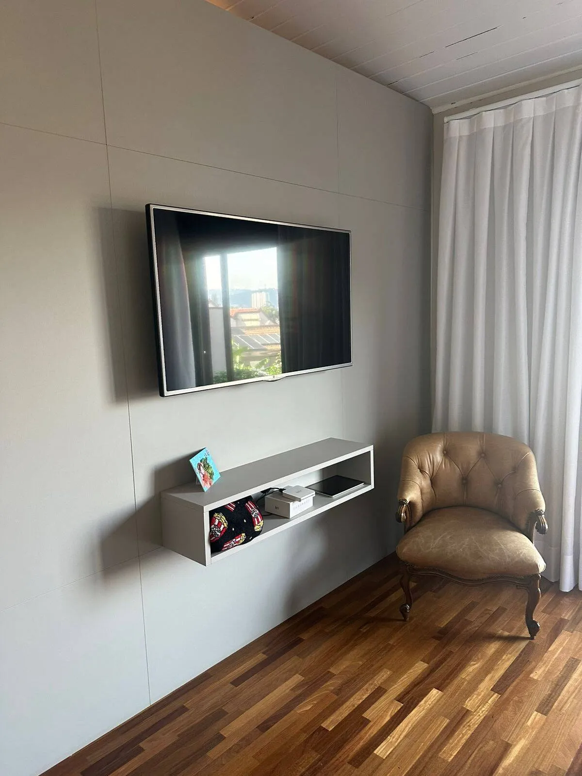 Imagem Sobrado de 403,80m² Localizado no Alphaville Residencial 2 em Barueri/SP!