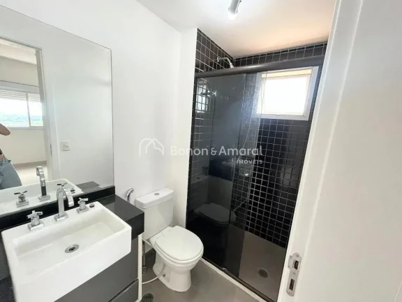 Imagem Apartamento moderno com 2 dormitórios (1 suíte), rico em armários planejados, andar alto e vista,...