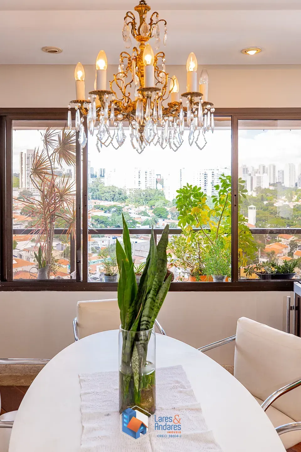 Imagem Apartamento para venda em Chácara Santo Antônio (Zona Sul) com 4 quartos, sendo 3 suítes, 194m²
