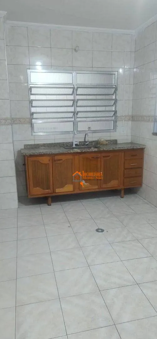 Imagem Casa com 3 dormitórios à venda, 311 m² por R$ 660.000,00 - Jardim Rosa de Franca - Guarulhos/SP