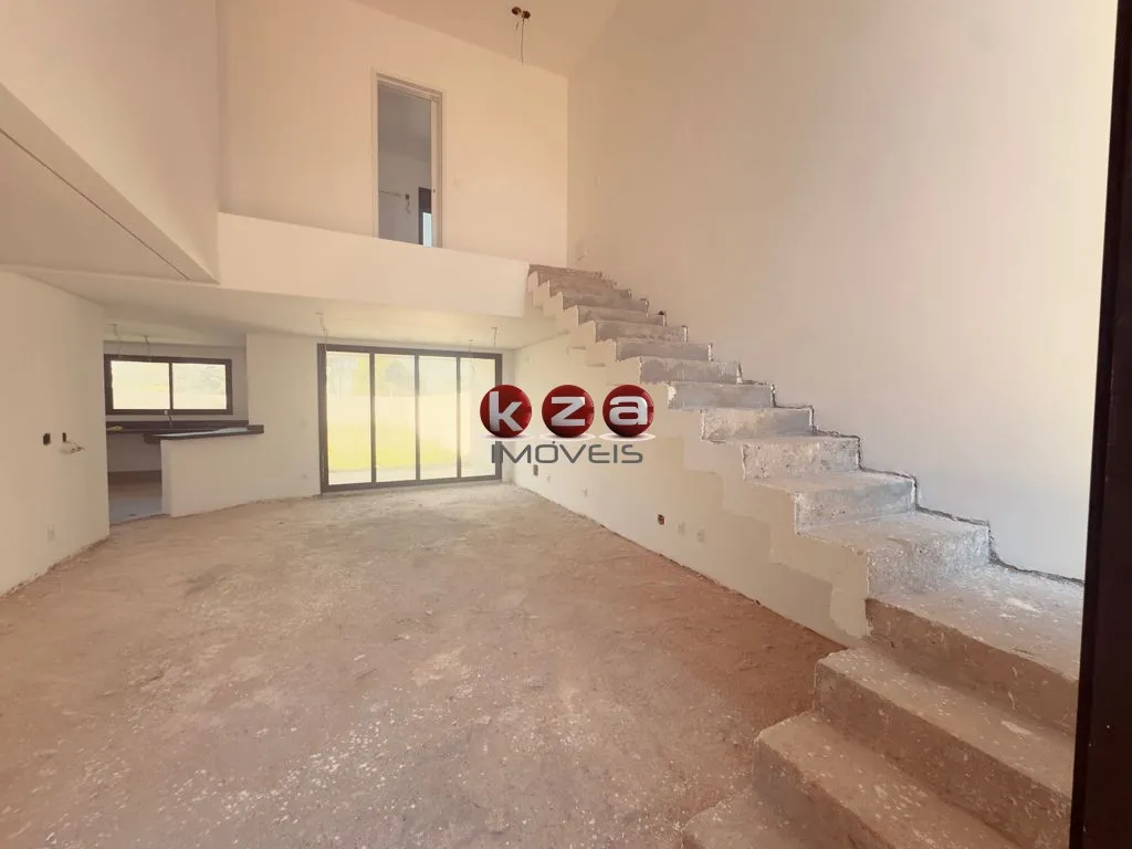 Imagem Casa a venda no Condomínio Villa Arte 28 em Vinhedo-SP: 3 suítes, 2 salas e 140m² de área e 268 de terreno!