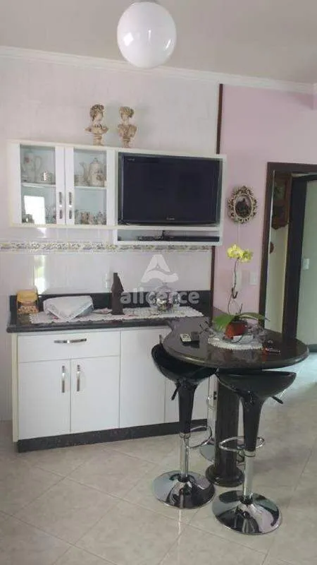 Imagem Casa à venda com 3 quartos, 1 suíte, com 144,98m² em Santo Amaro da Imperatriz - Palhoça/SC