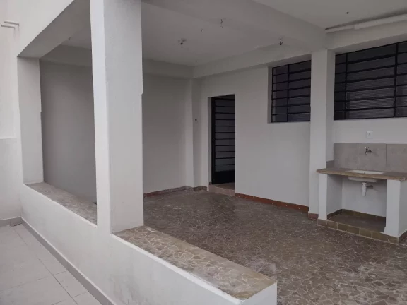 Imagem CASA 280M² 3 QUARTOS E 1 SUITE PROXIMO A GENERAL CARNEIRO