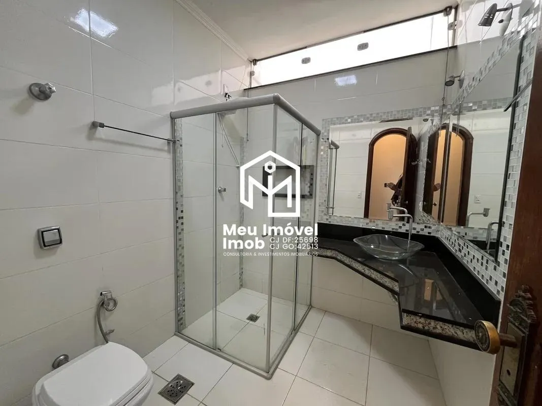 Imagem Casa 4 Quartos 2 Suítes 4 Vagas 300m² Taguatinga/DF