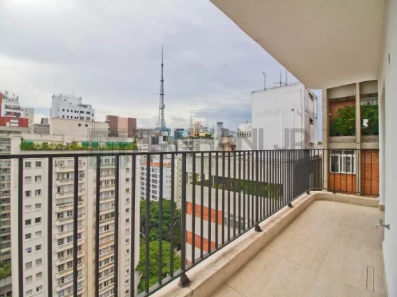 Imagem Vendo Maravilhoso apartamento totalmente reformado no coração dos Jardins !!!! Acabamentos nobres, marcenaria de primeira e com uma vista incrível. A