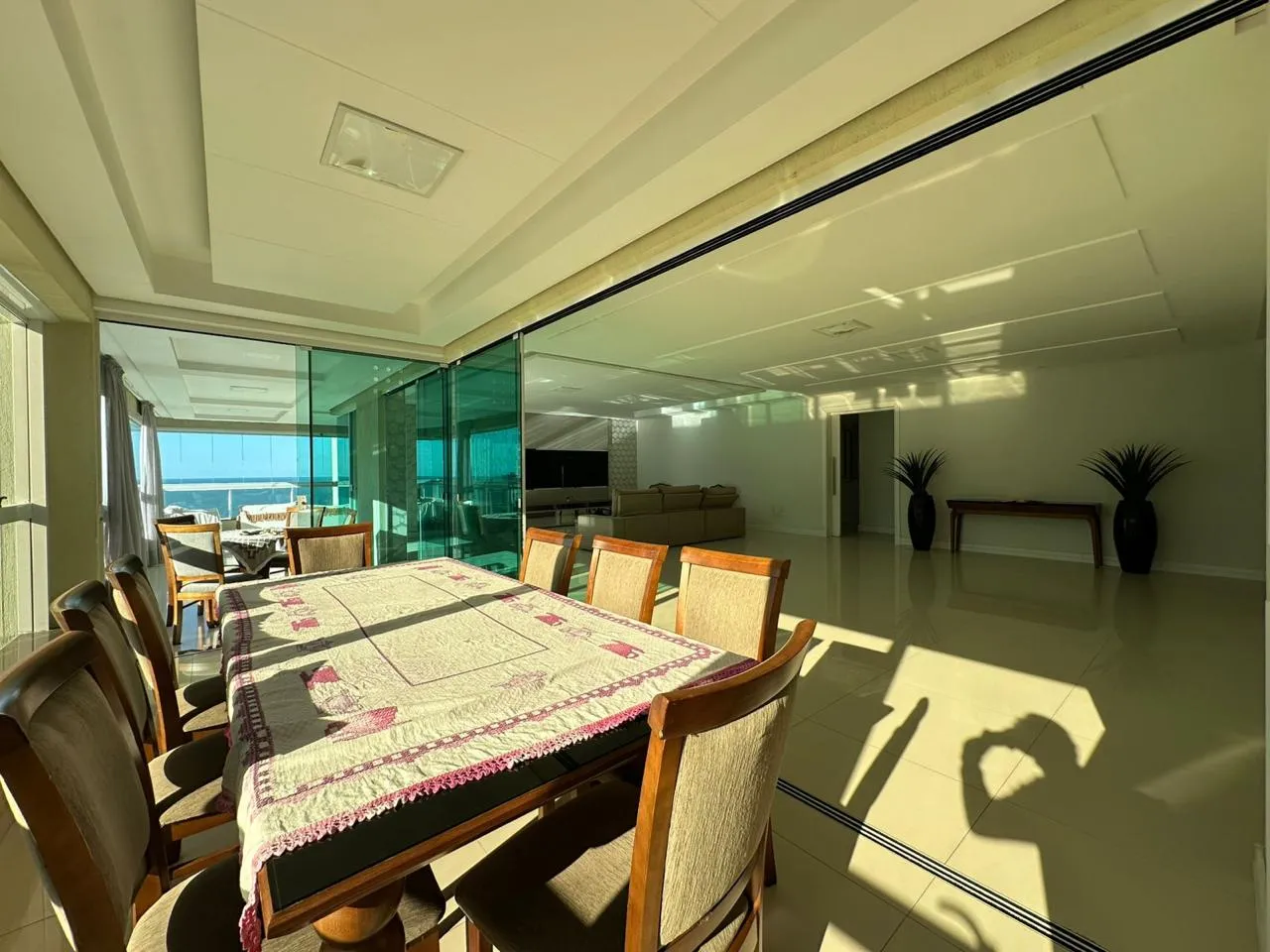 Imagem Apartamento com vista para o mar à venda com 300m2 por R$ 3.600.000,00