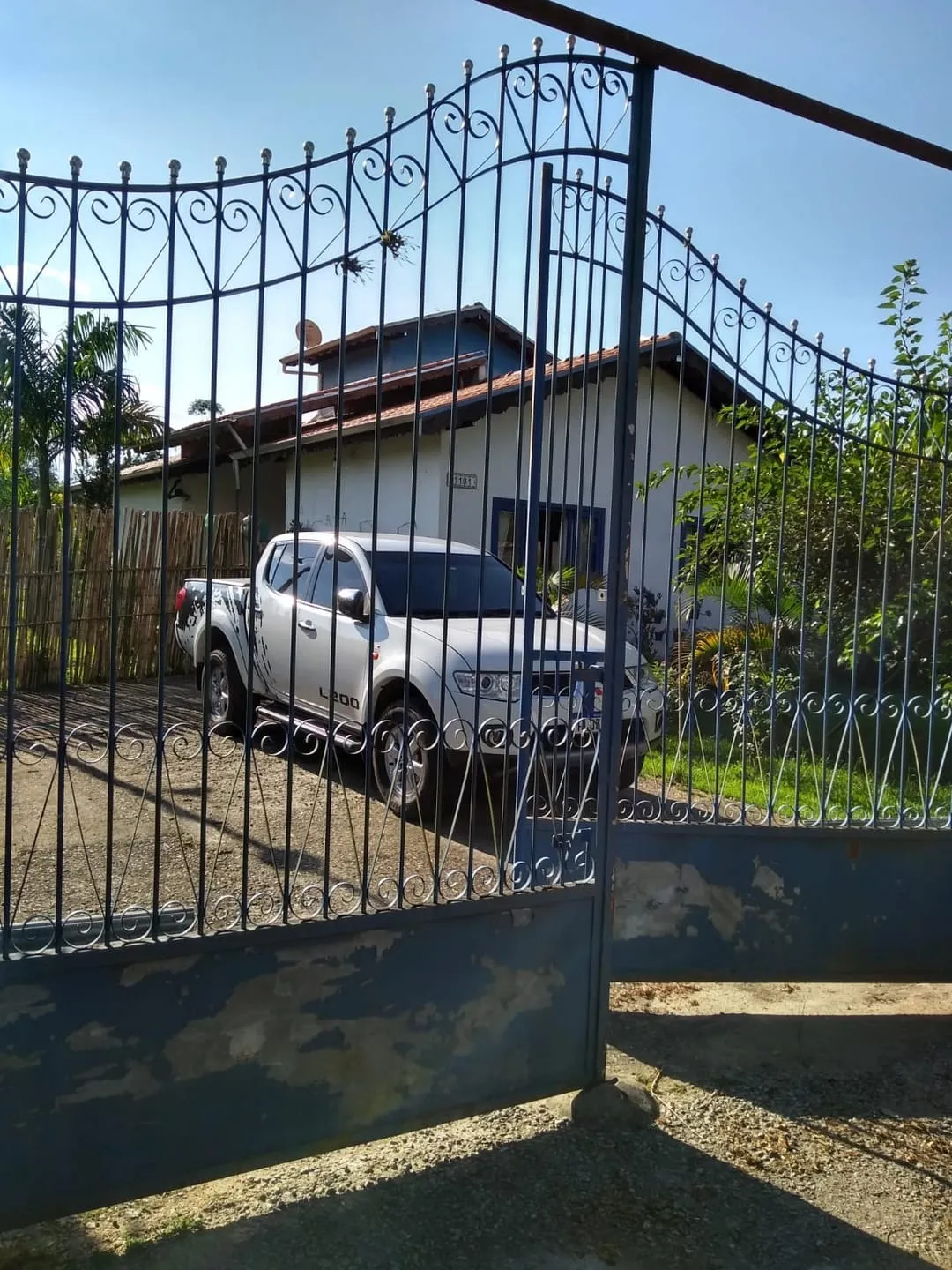 Imagem Chácara à venda 2 Quartos, 2 Suites, 3 Vagas, 1350M², Mandú, Pindamonhangaba - SP