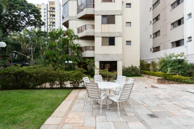 Imagem Apartamento à venda em São Paulo, Moema, com 3 quartos, 195m2