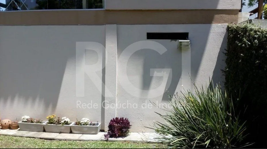 Imagem Casa para Venda - 194m², 4 dormitórios, sendo 1 suites, 2 vagas - Taruma