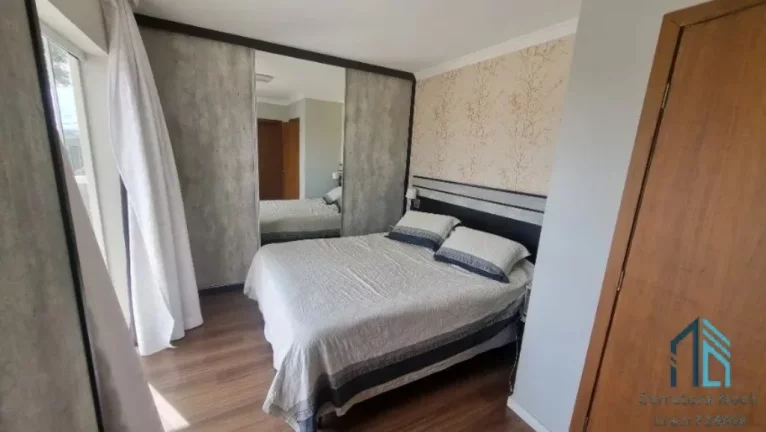 Imagem Sobrado em condomínio 03 quartos c/suíte, terraço, espaço nos fundos, no Uberaba em Curitiba PR