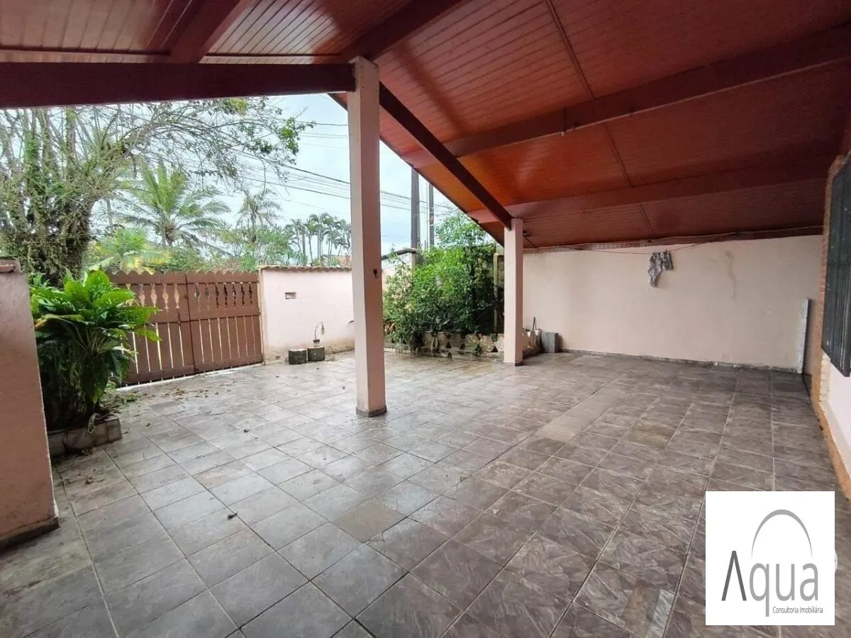 Imagem Casa para Venda em Itanhaém, Gaivota (Praia), 3 dormitórios, 1 suíte, 2 banheiros, 2 vagas