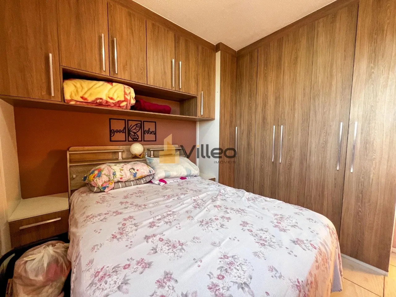 Imagem Encante-se com este aconchegante apartamento de 2 dormitórios, sendo o de casal com armários plane...