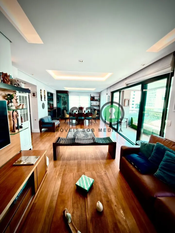 Foto do imóvel Apartamento Reformado de 171m² com 3 Suítes e Adega Climatizada.
