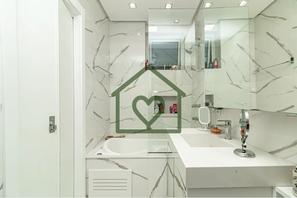 Imagem Apartamento Garden à venda no Centro Histórico de Porto Alegre, com 145,12 m2 de área privativa e...