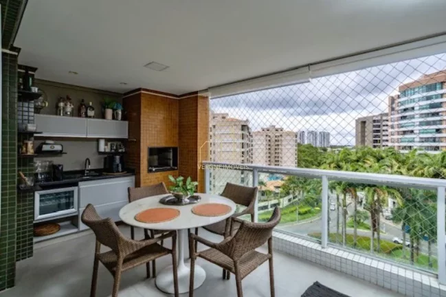 Imagem Apartamento com três suítes closet amplo living à venda em Alphaville Salvador