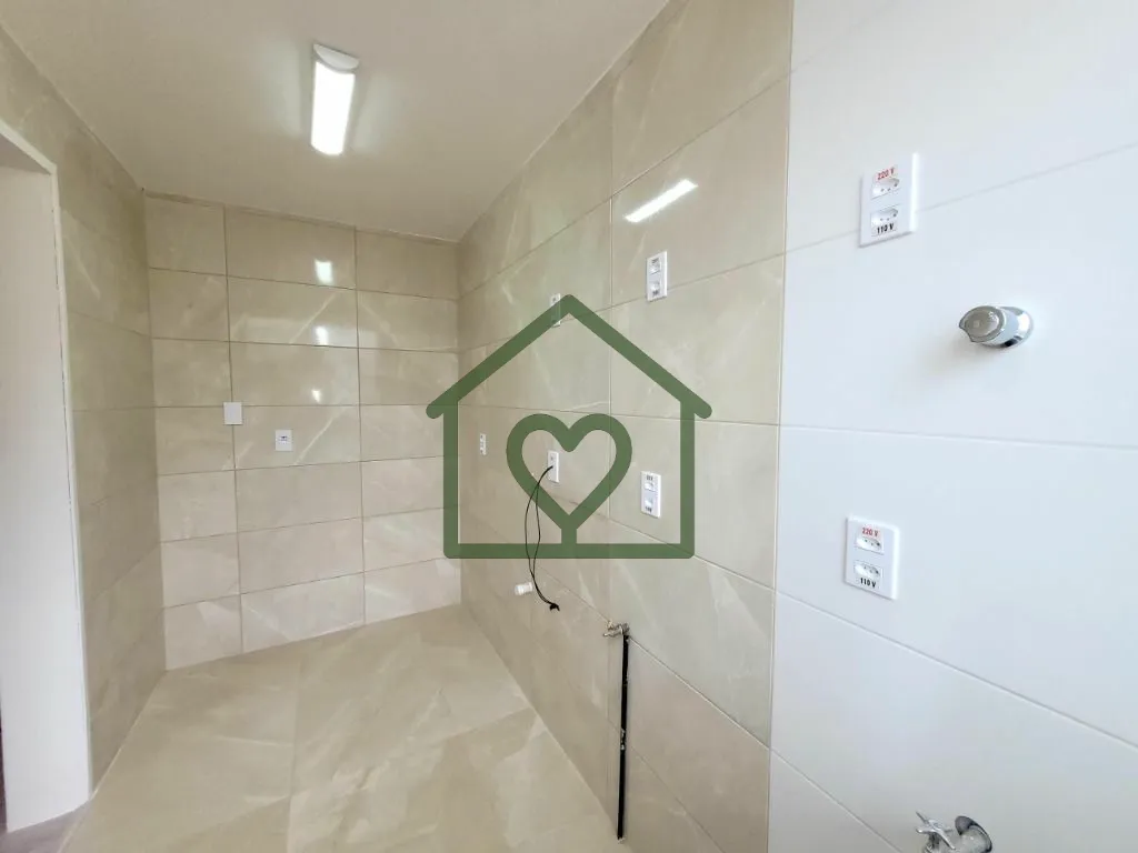 Imagem Apartamento totalmente reformado com 01 dormitório e 02 vagas de garagem próximo à PUC, bairro Ja...