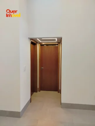 Imagem Oportunidade única! Casa em condomínio no Jardim Cybelli, Ribeirão Preto-SP. 3 suítes, 5 banheiros, 4 vagas. Condomínio Vila Romana 1.Quer Imóvel