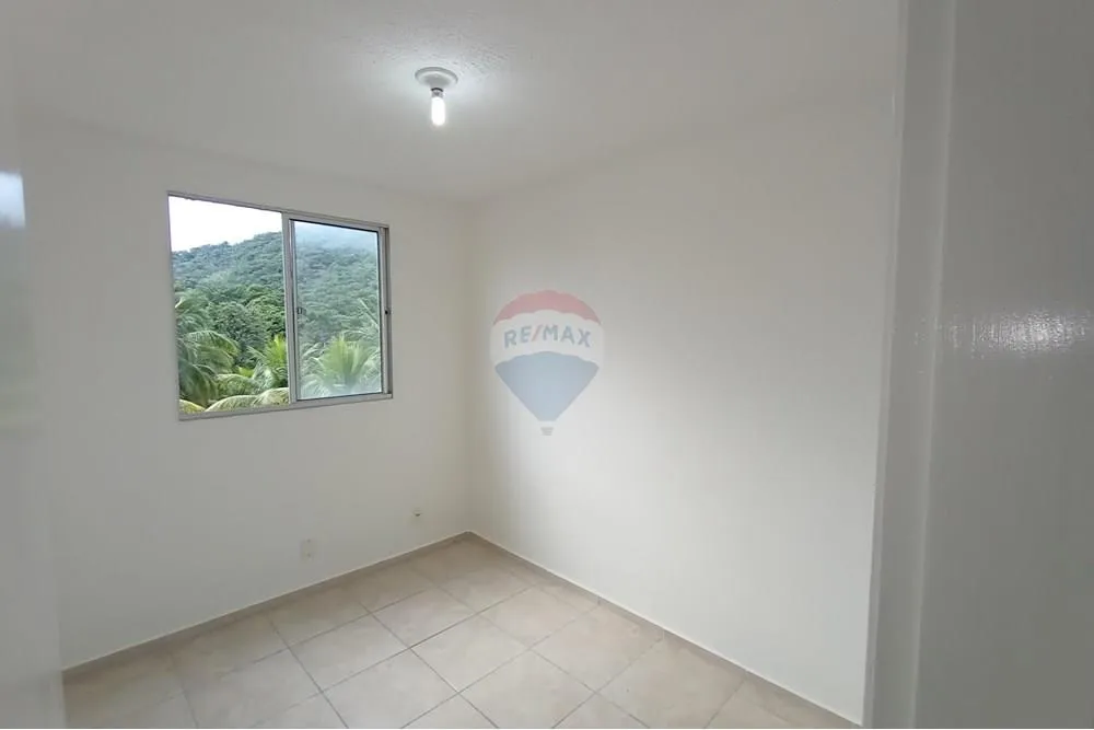 Imagem Apartamento com 2 quartos para venda em Guaratiba - RJ